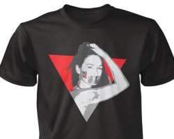 The actress is an LGBT rights supporter and also appeared on a T-shirt designed by NOH8 to raise funds for the benefits of lesbians and gays.